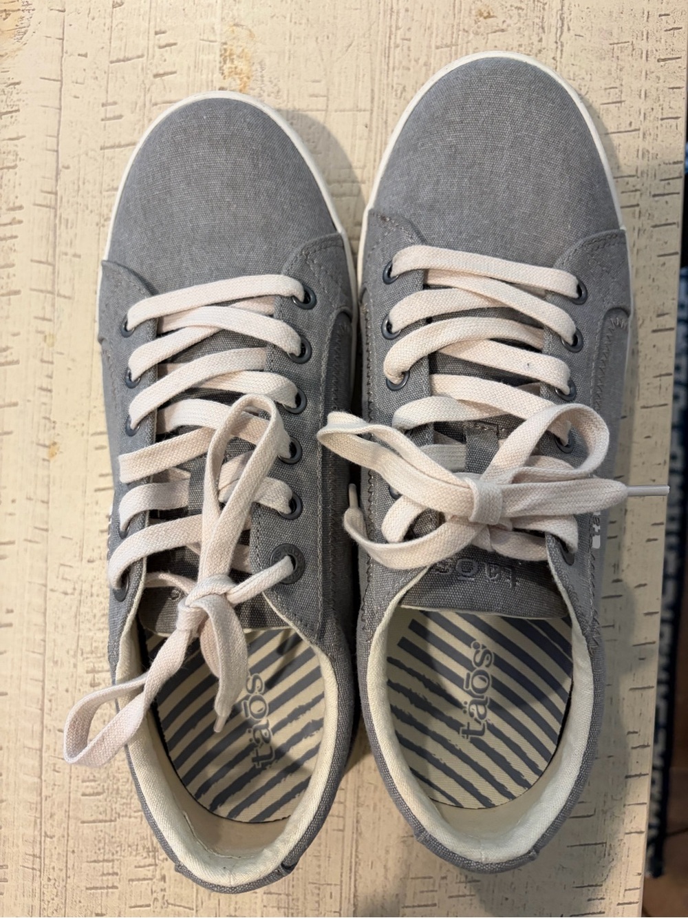 Taos Footwear Gray Canvas Sneakers with Cream Laces